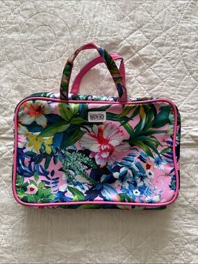 SOHO Toiletry Bag